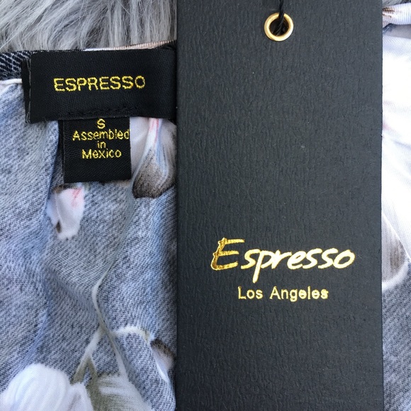 Expresso Gray Cream Flowers Blouse NWOT - Picture 6 of 7